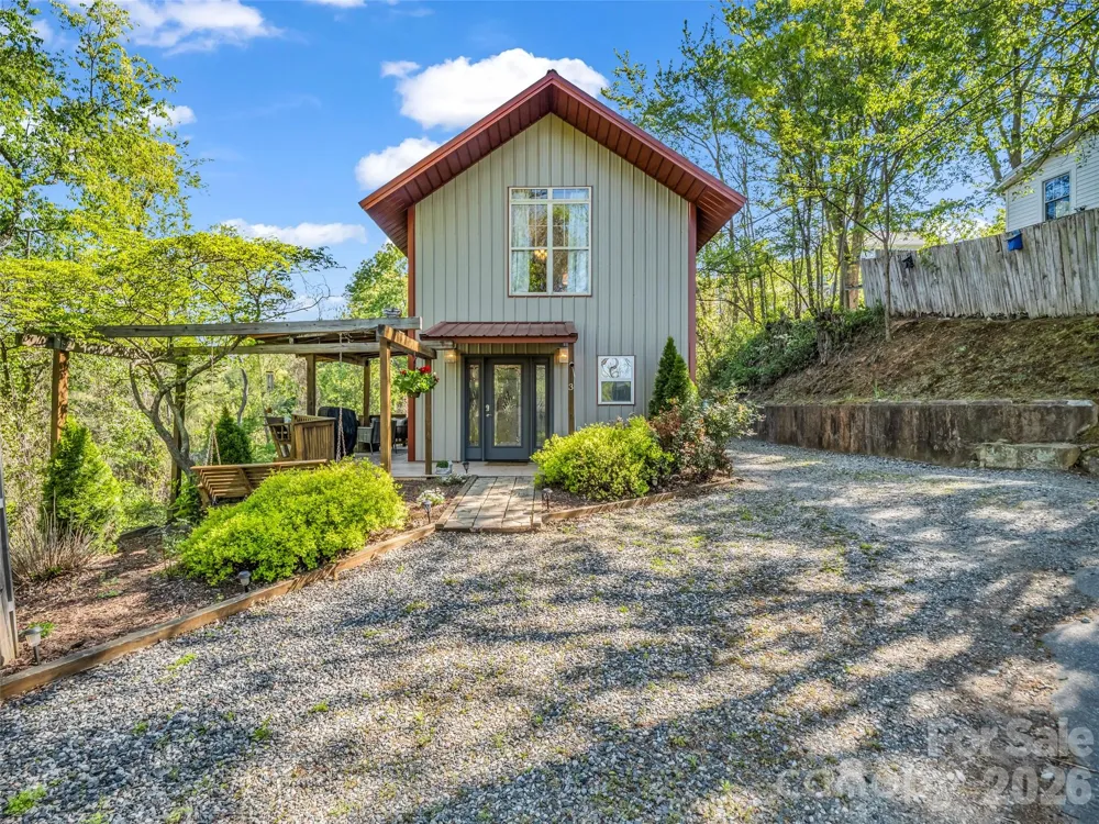 3 Ravine Extension Woodfin, NC 28804