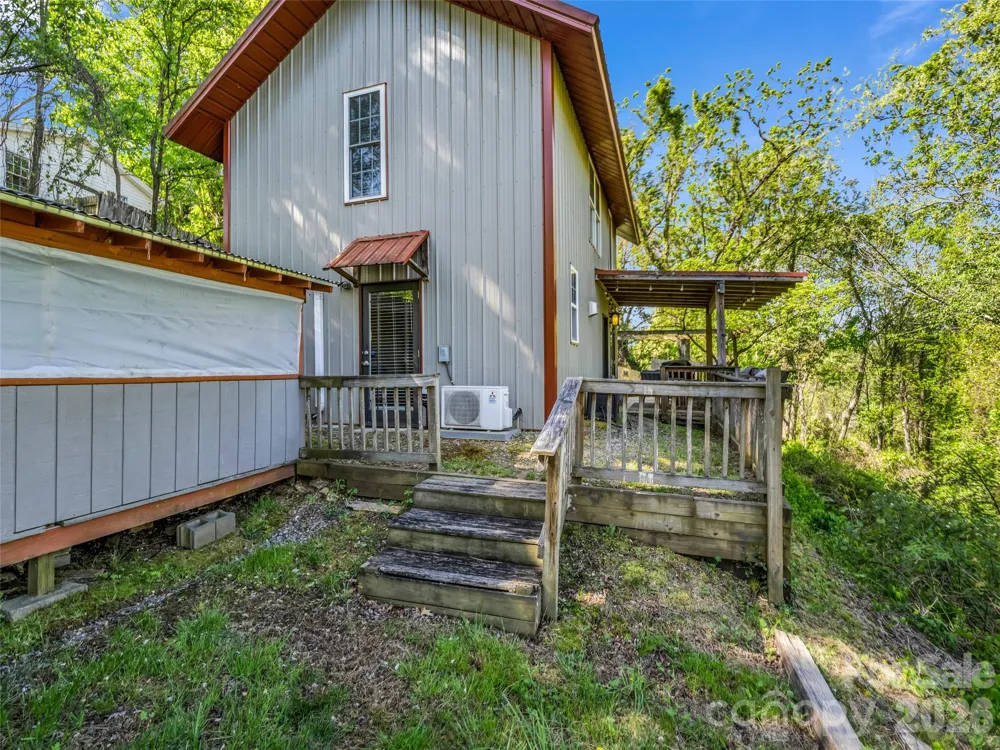 3 Ravine Extension Woodfin, NC 28804