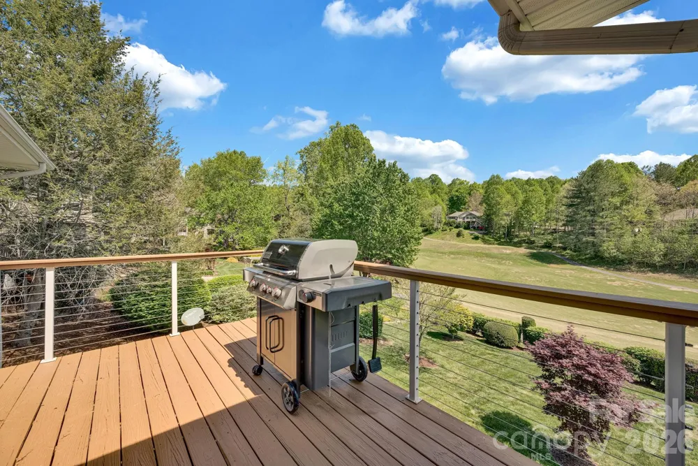 108 Fairway Knoll Drive Hendersonville, NC 28739