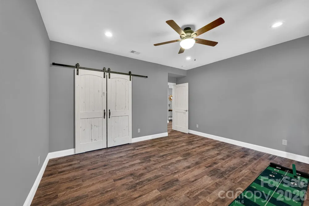 108 Fairway Knoll Drive Hendersonville, NC 28739