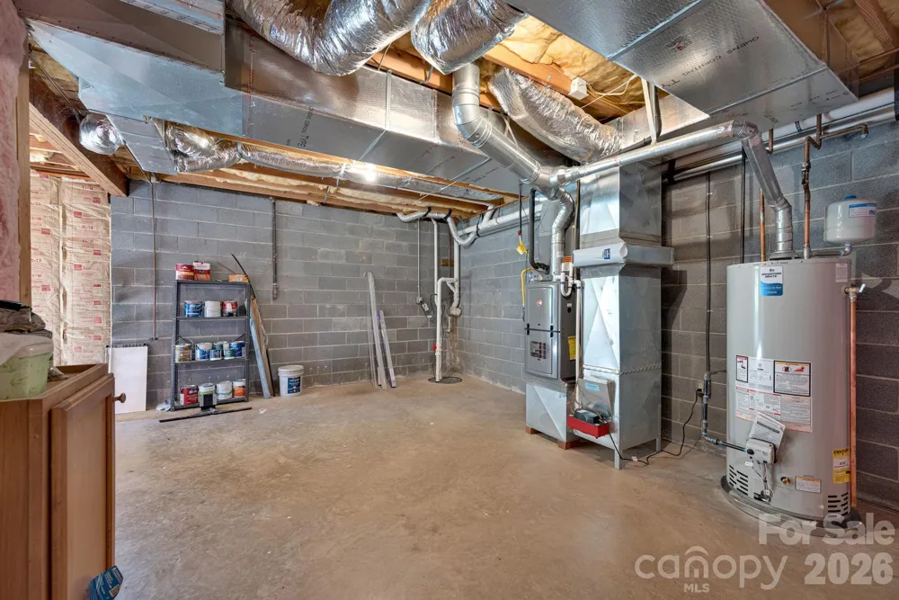 108 Fairway Knoll Drive Hendersonville, NC 28739