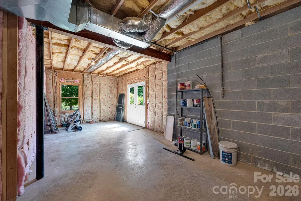 108 Fairway Knoll Drive Hendersonville, NC 28739