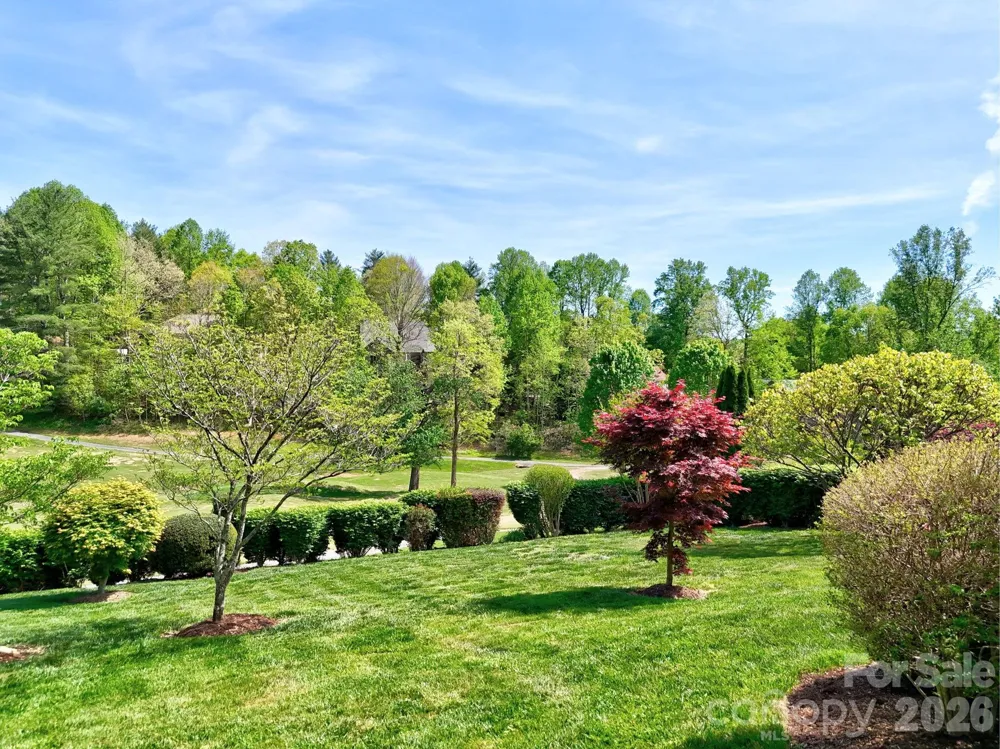 108 Fairway Knoll Drive Hendersonville, NC 28739