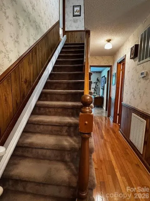 204 Brentwood Drive Maiden, NC 28650
