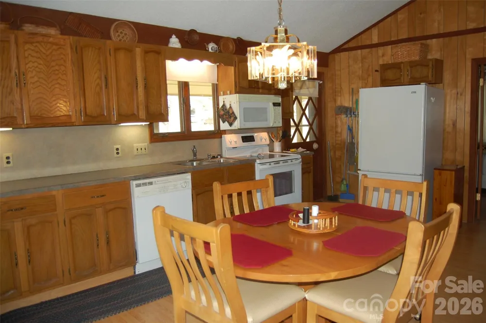 61 Dew Drop Loop Newland, NC 28657