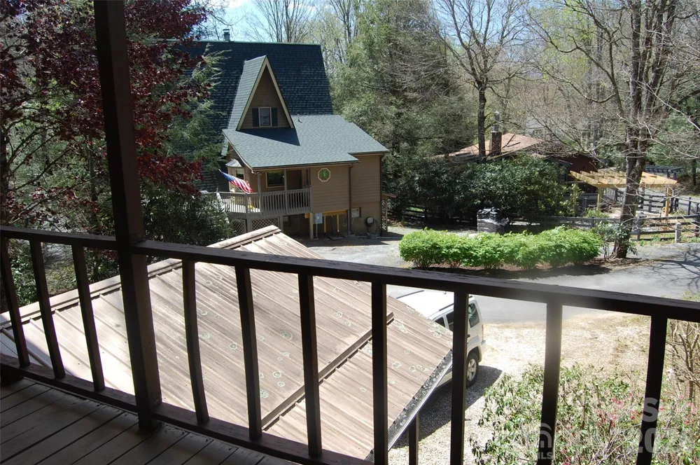 61 Dew Drop Loop Newland, NC 28657