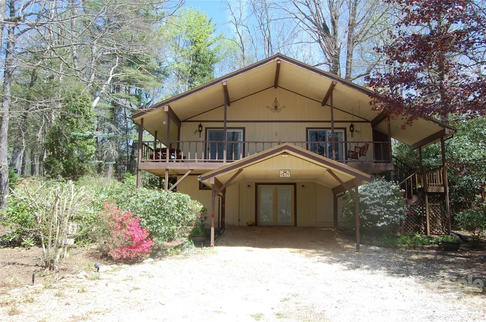 61 Dew Drop Loop Newland, NC 28657