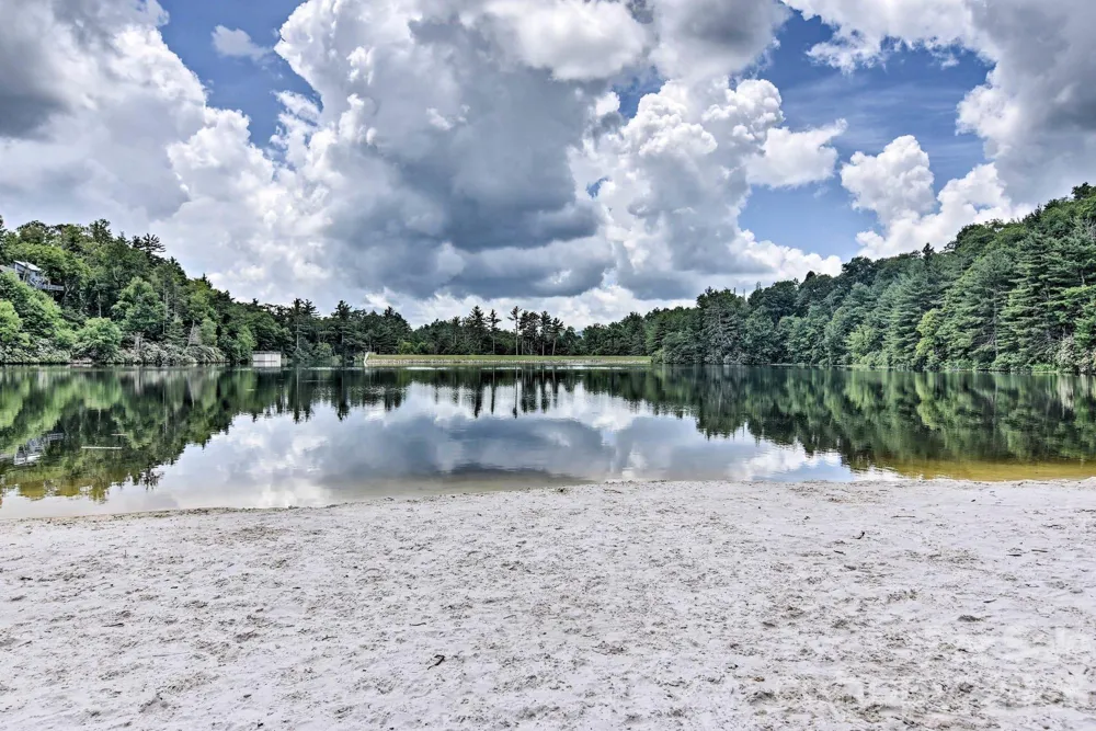 61 Dew Drop Loop Newland, NC 28657