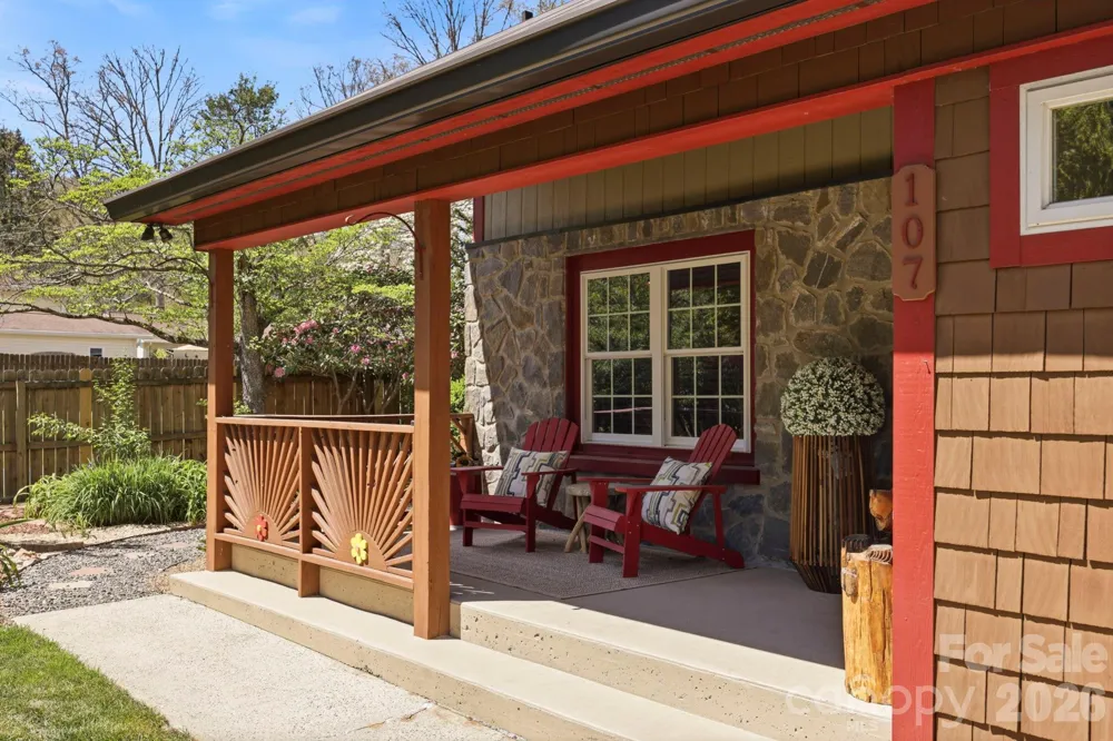 107 5th Street Black Mountain, NC 28711