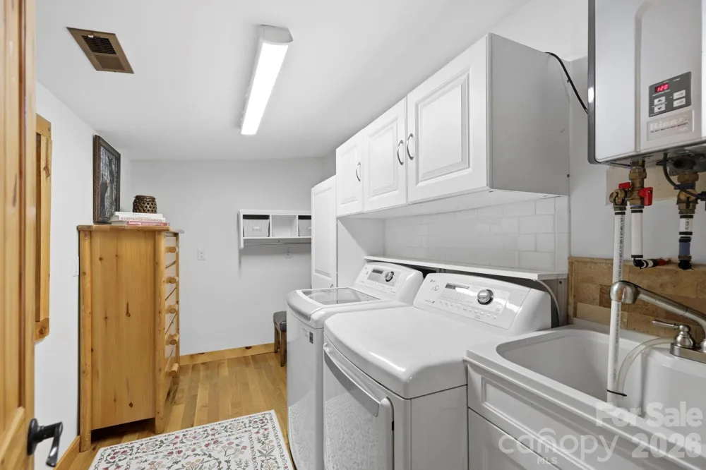 107 5th Street Black Mountain, NC 28711