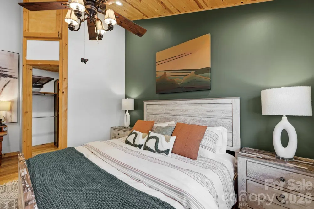 107 5th Street Black Mountain, NC 28711