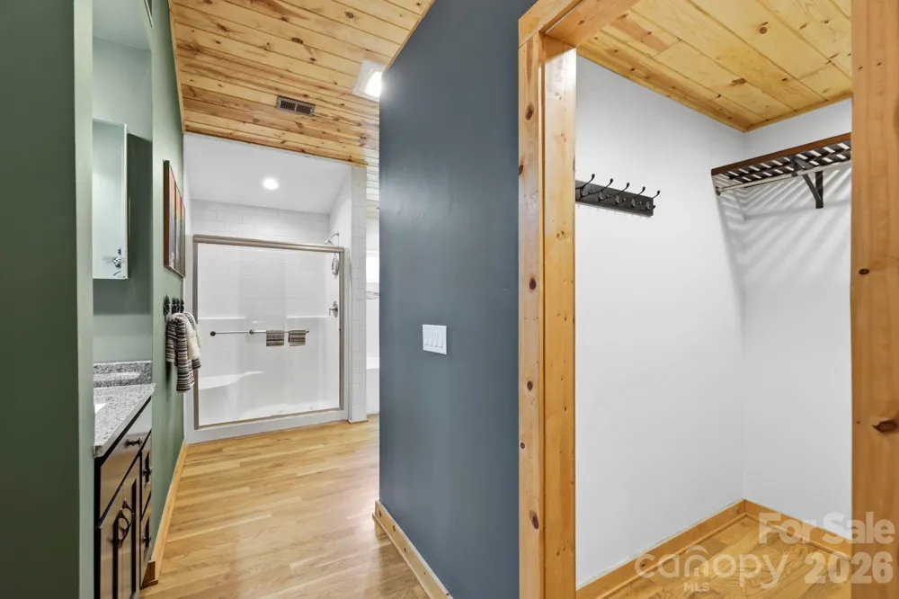 107 5th Street Black Mountain, NC 28711