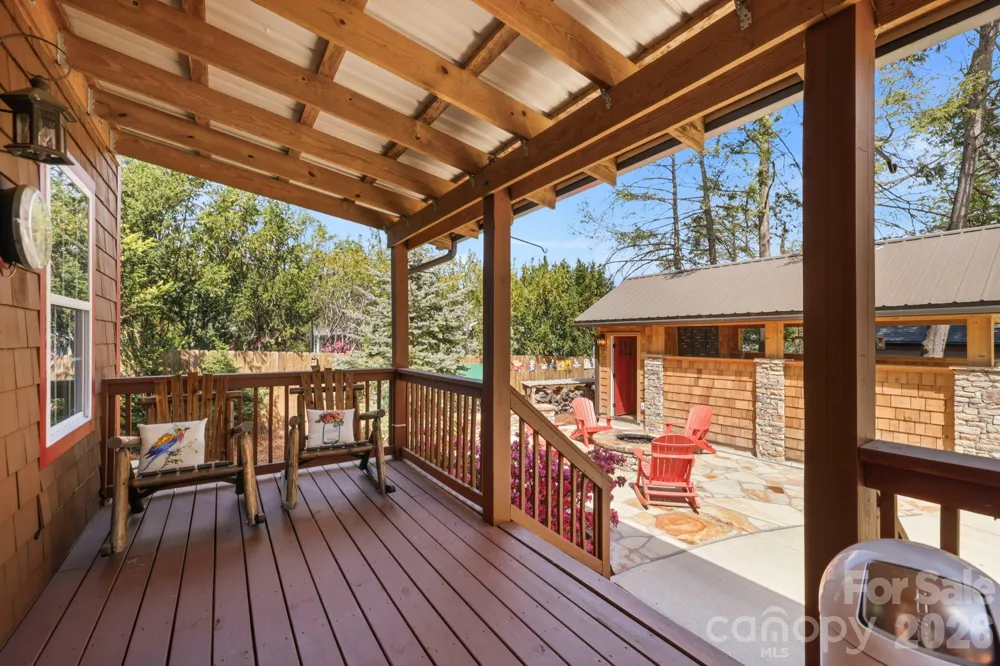107 5th Street Black Mountain, NC 28711