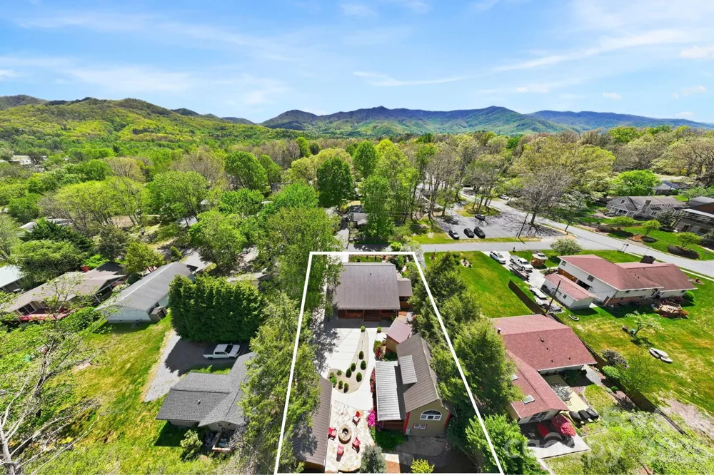 107 5th Street Black Mountain, NC 28711