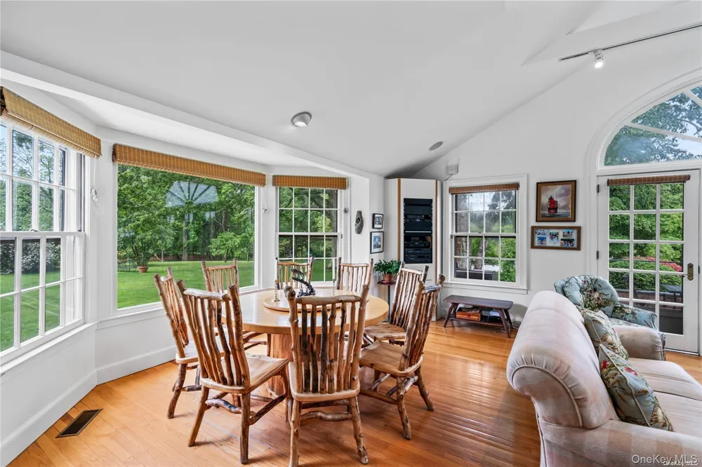 200 Cleft Road Mill Neck, NY 11765