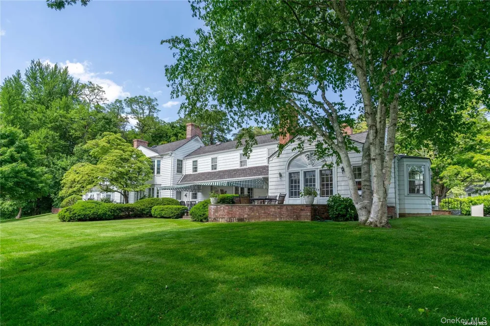 200 Cleft Road Mill Neck, NY 11765