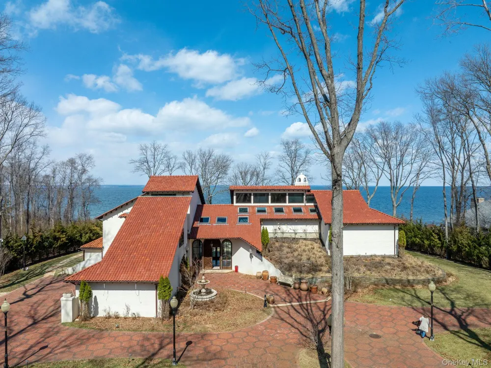 1 Sea Crest Drive Lloyd Neck, NY 11743
