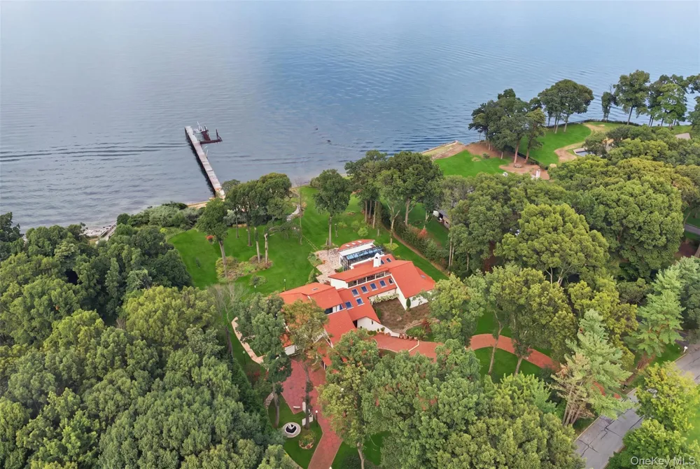 1 Sea Crest Drive Lloyd Neck, NY 11743