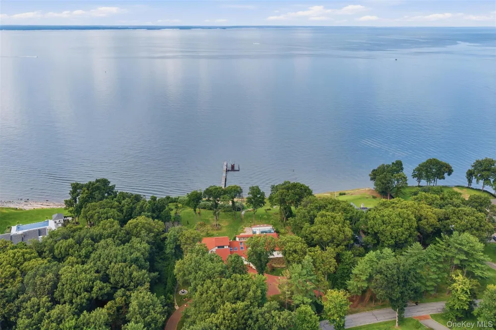 1 Sea Crest Drive Lloyd Neck, NY 11743