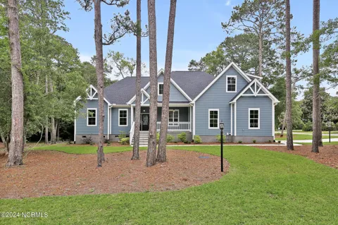 145 Eagle Court SW