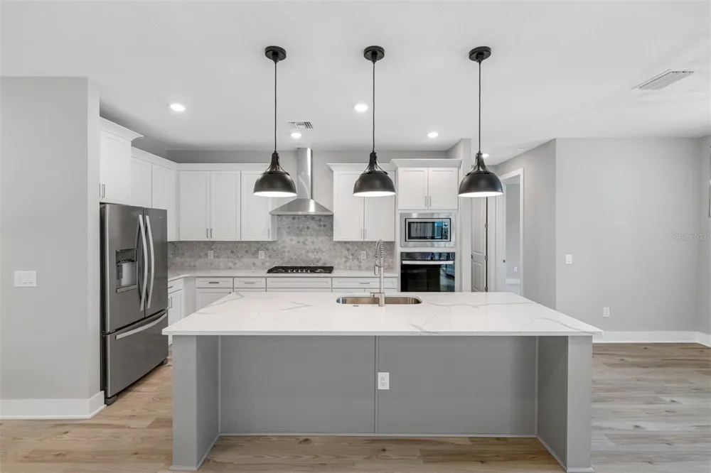 5934 SUMMIT VIEW DRIVE Brooksville, FL 34601