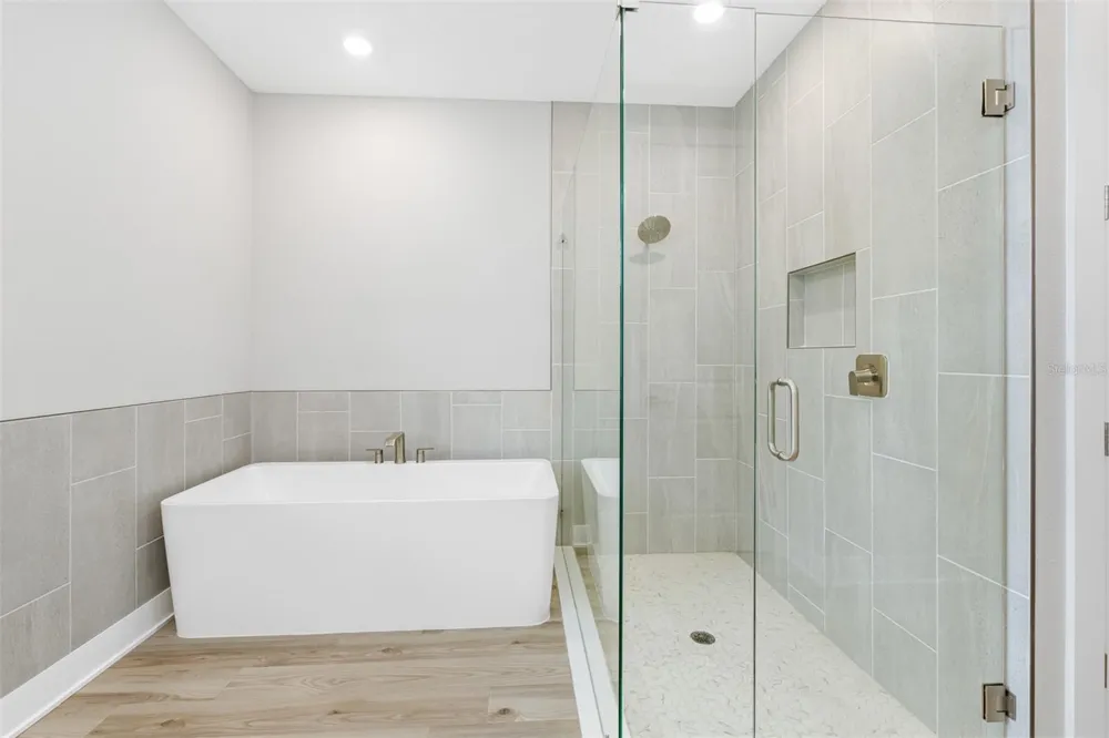 5934 SUMMIT VIEW DRIVE Brooksville, FL 34601