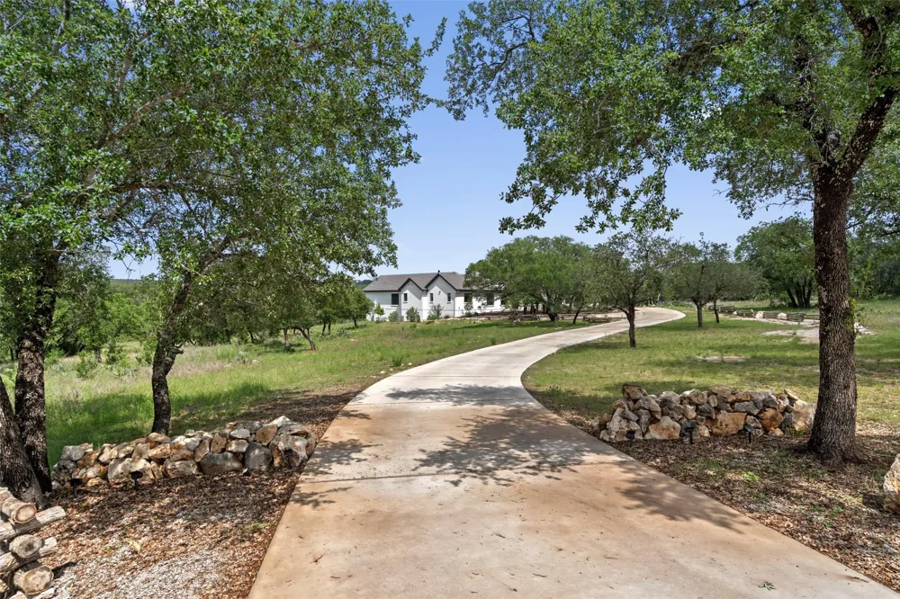 1805 Performer Road Spicewood, TX 78669