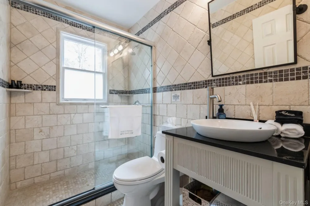 36 Charla Drive Southampton, NY 11968