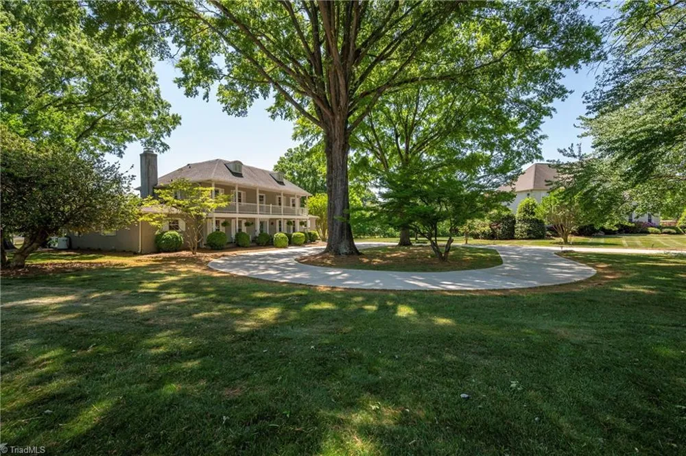 216 Juniper Circle Bermuda Run, NC 27006