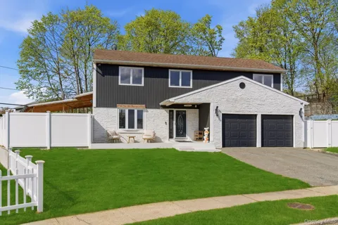 3 Rustic Court