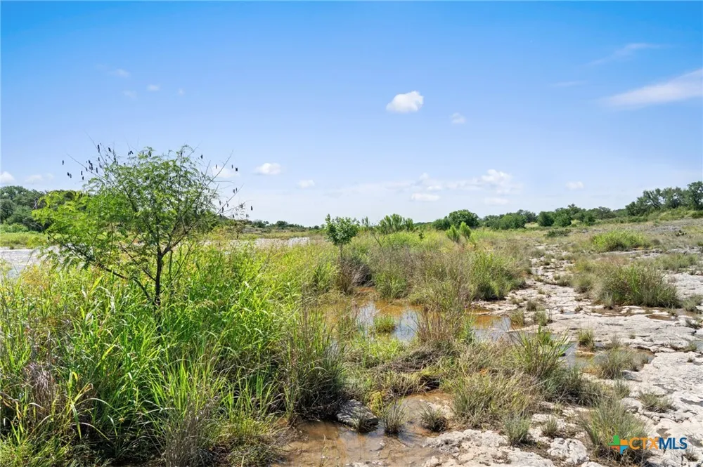 620 Rio Vista Road Johnson City, TX 78636