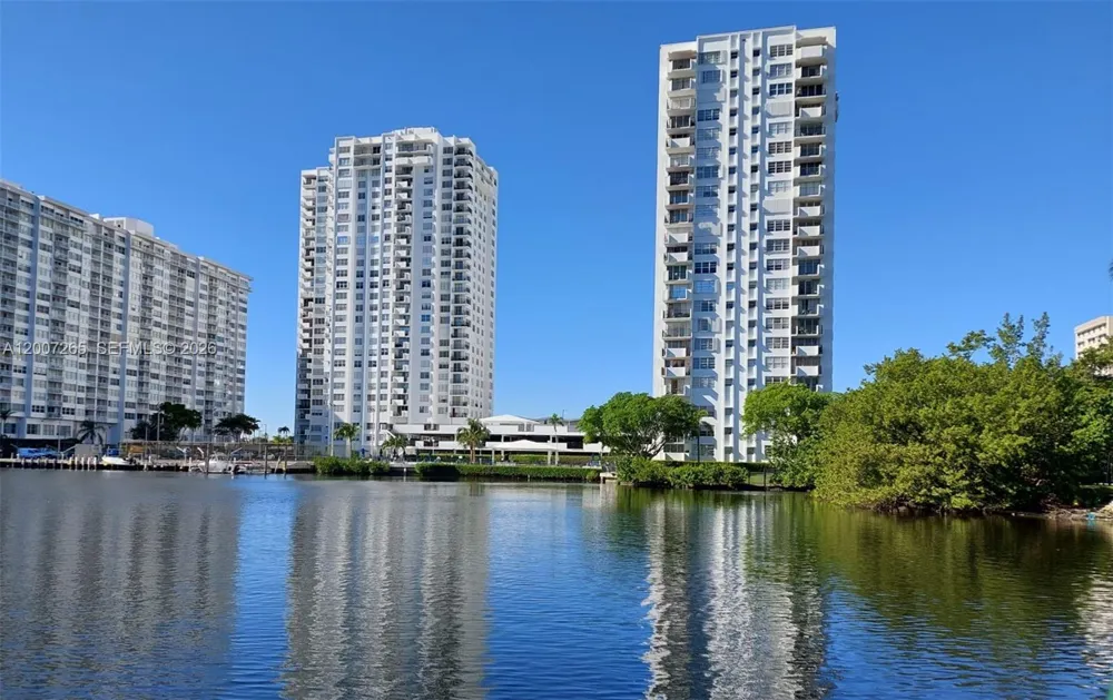 2750 NE 183rd St #1405 Aventura, FL 33160