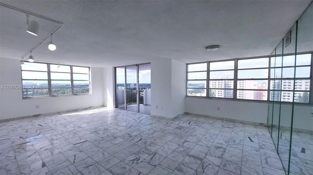 2750 NE 183rd St #1405 Aventura, FL 33160
