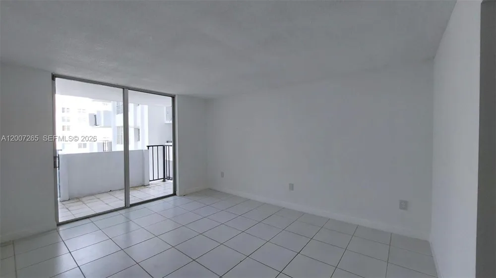 2750 NE 183rd St #1405 Aventura, FL 33160