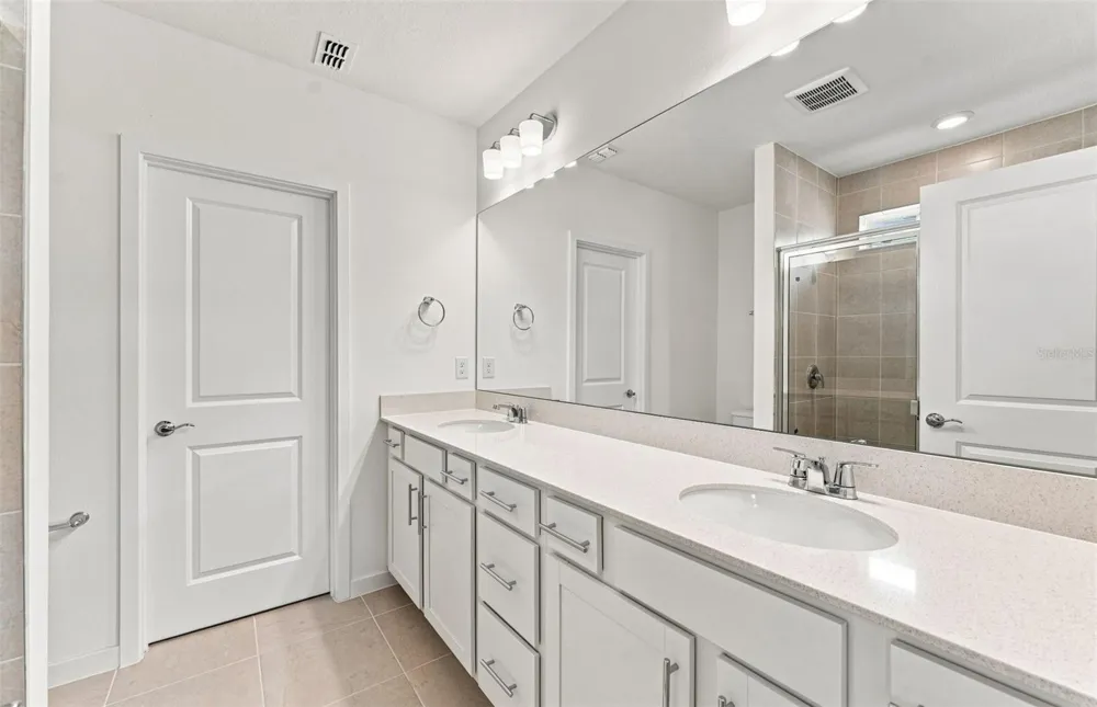 9147 NEWMONS PLACE Wildwood, FL 34785