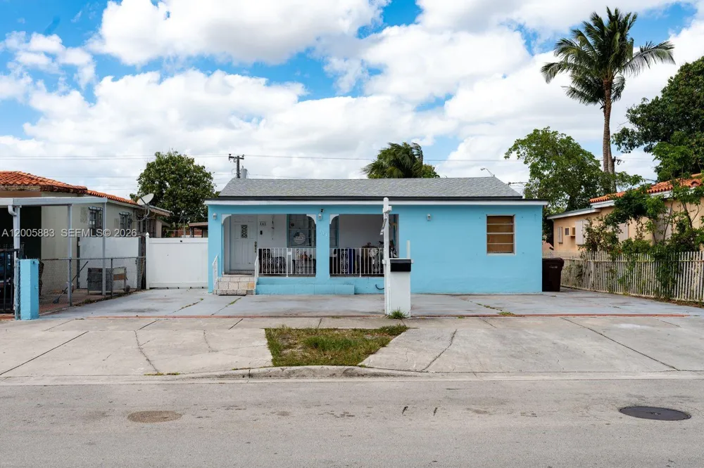 141 E 16th St Hialeah, FL 33010