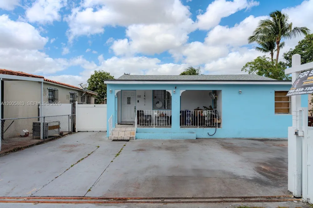 141 E 16th St Hialeah, FL 33010