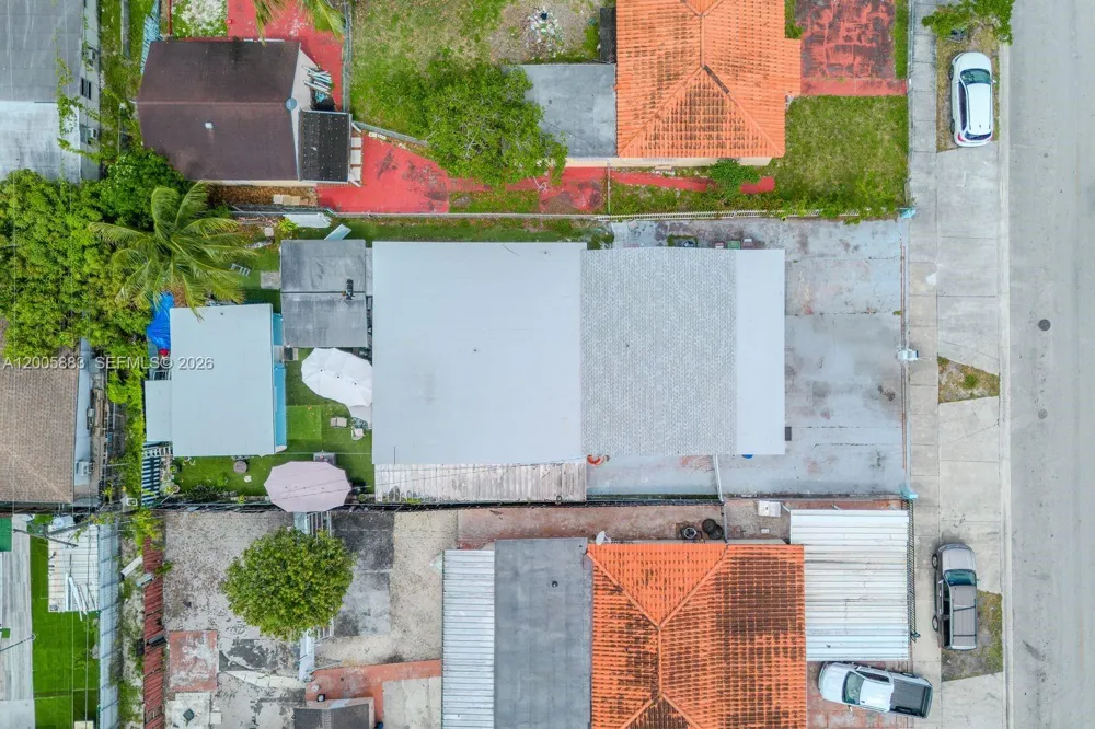 141 E 16th St Hialeah, FL 33010