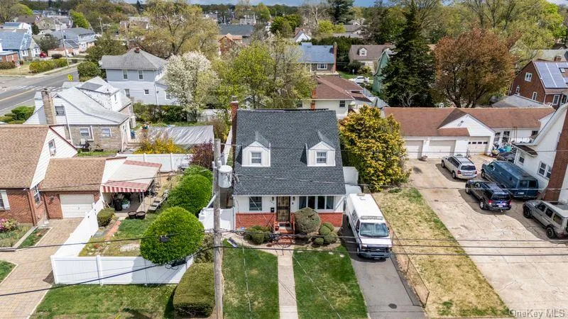 283 Hawthorne Avenue Uniondale, NY 11553