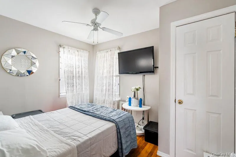 283 Hawthorne Avenue Uniondale, NY 11553