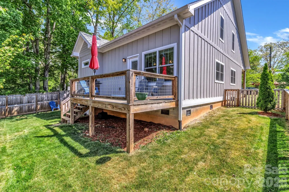 116 Craggy Street Black Mountain, NC 28711