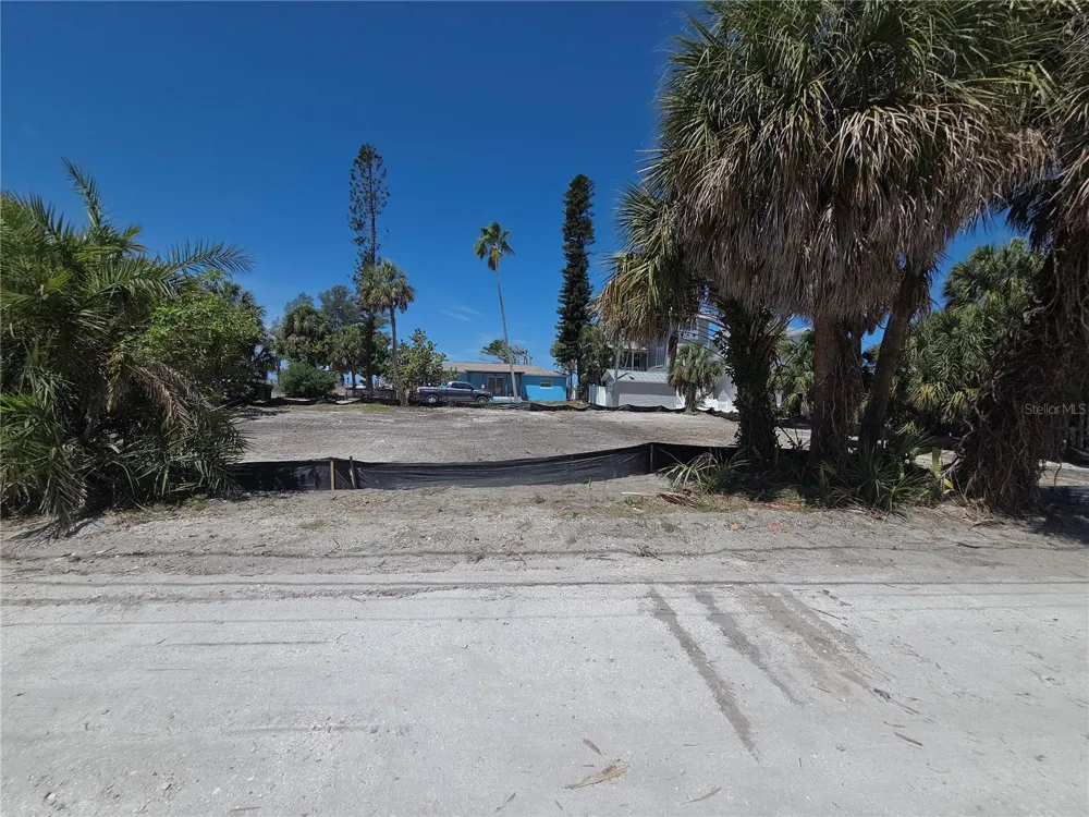 103 & 105 1ST AVENUE St Pete Beach, FL 33706