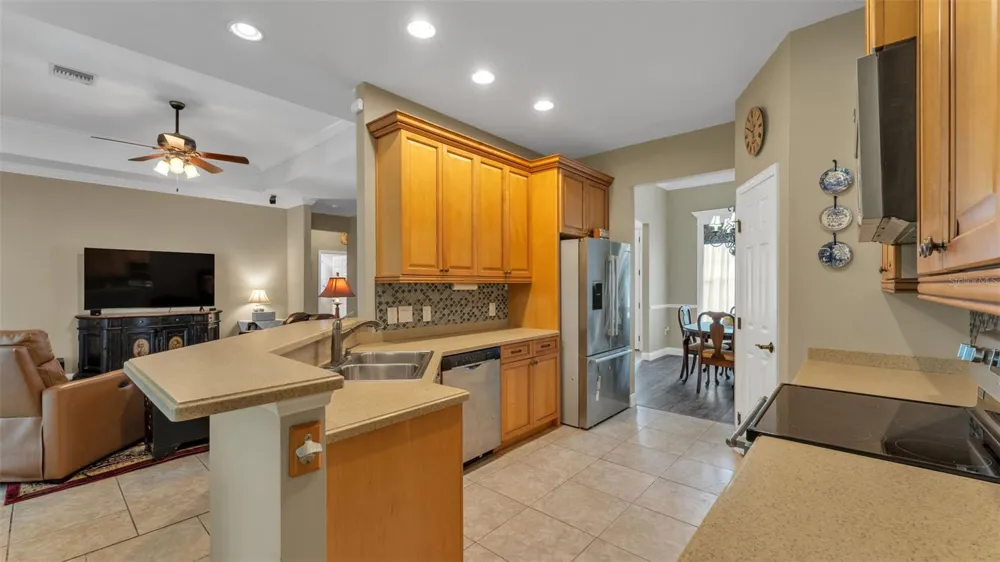 3940 SUNNYWOOD CIRCLE Lakeland, FL 33812