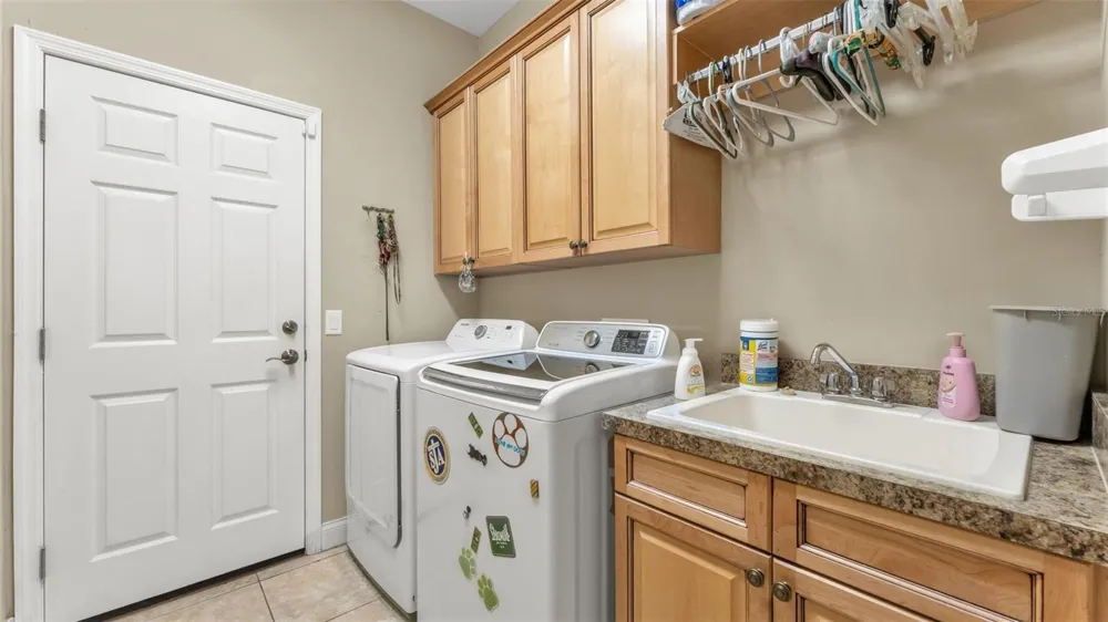 3940 SUNNYWOOD CIRCLE Lakeland, FL 33812