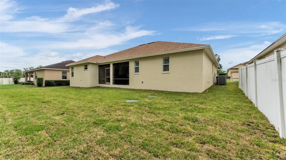 3940 SUNNYWOOD CIRCLE Lakeland, FL 33812