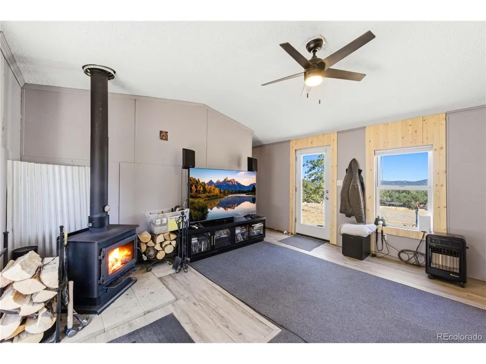 987 14th Trail Cotopaxi, CO 81223