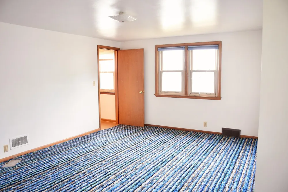 1532 S Shore Drive Worthington, MN 56187