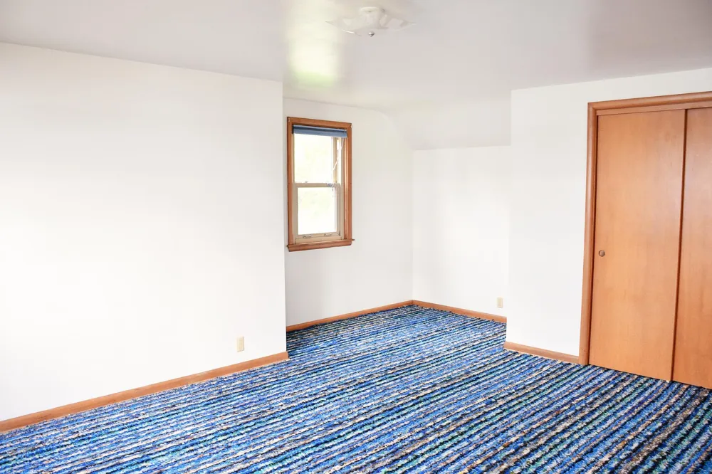 1532 S Shore Drive Worthington, MN 56187