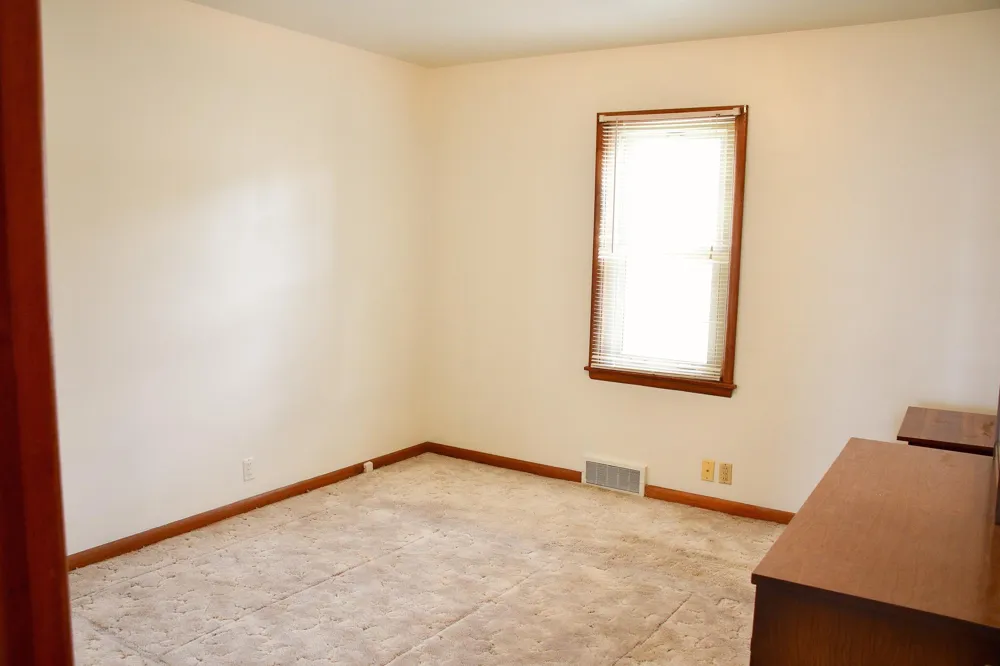 1532 S Shore Drive Worthington, MN 56187