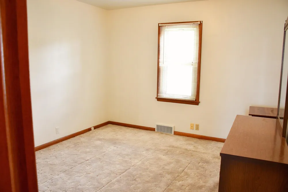 1532 S Shore Drive Worthington, MN 56187